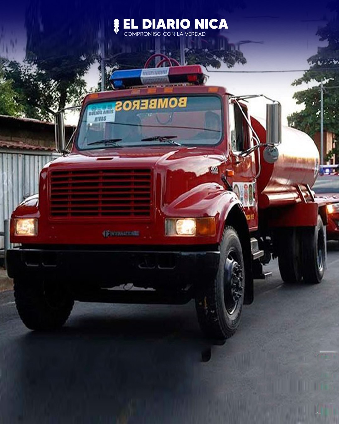 Trasladan camiones de bomberos para nueva estación en la concordia