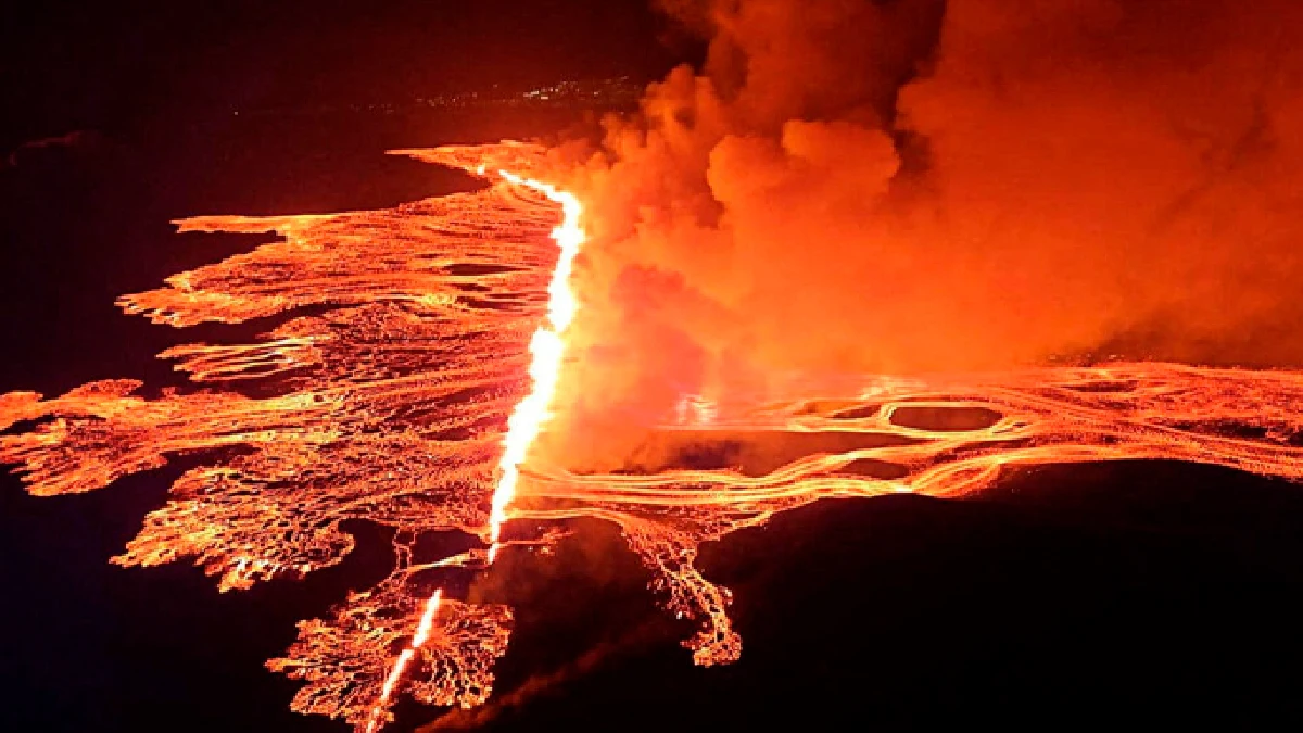 Erupción volcánica en Islandia amenaza a 30.000 personas