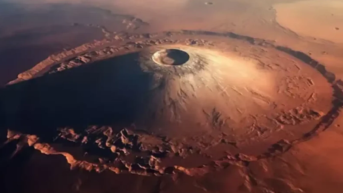 Descubren un volcán en Marte que es más alto que el Monte Everest