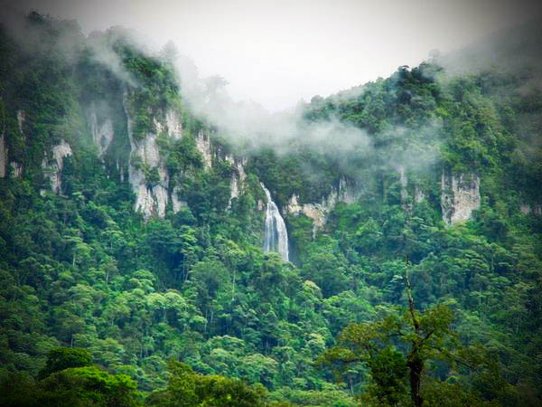 El Macizo de Peñas Blancas