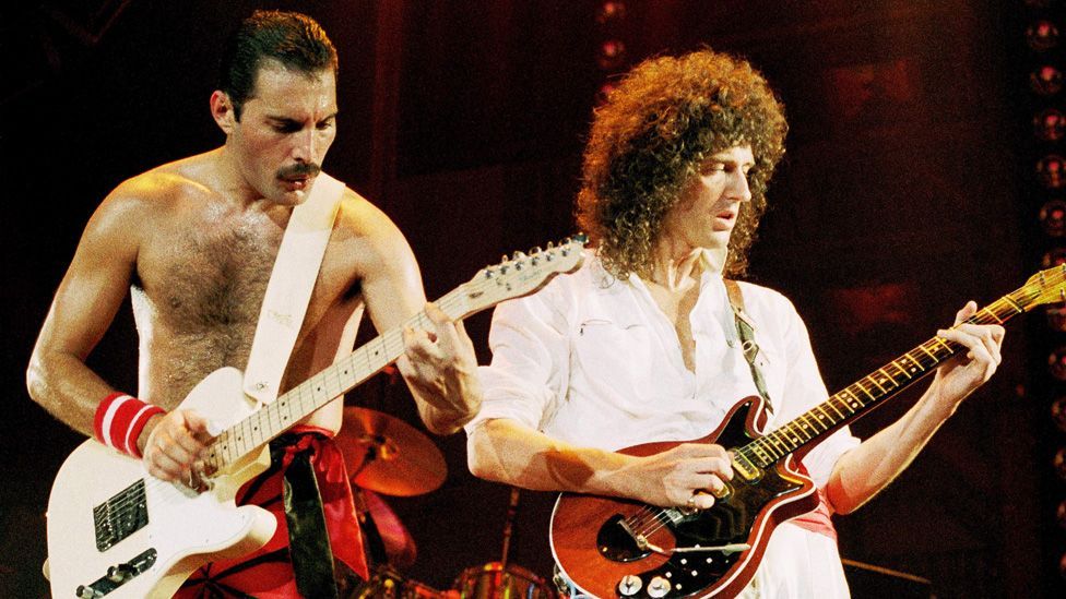 El guitarrista Brian May de Queen sufrió un derrame cerebral