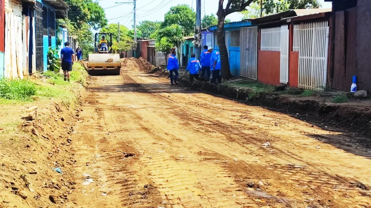 Inauguran ocho calles pavimentadas en Los Rivas, Managua