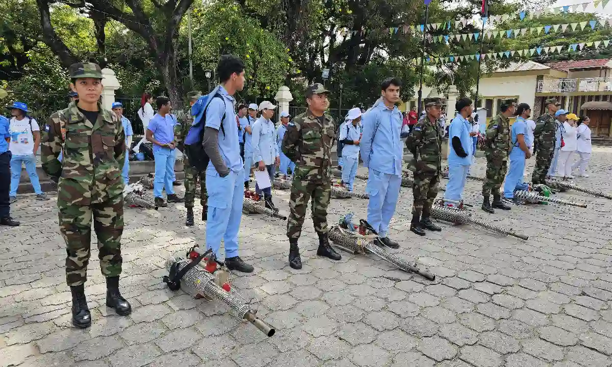 Brigadas sanitarias refuerzan acciones contra el dengue