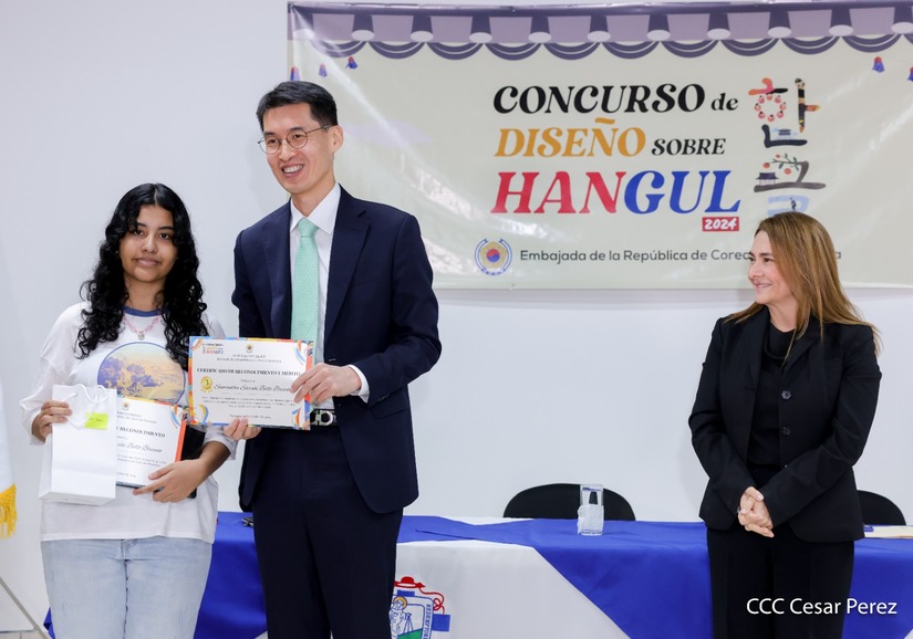 Embajada de Corea en Nicaragua premió a los ganadores concurso de Diseño sobre Hangul