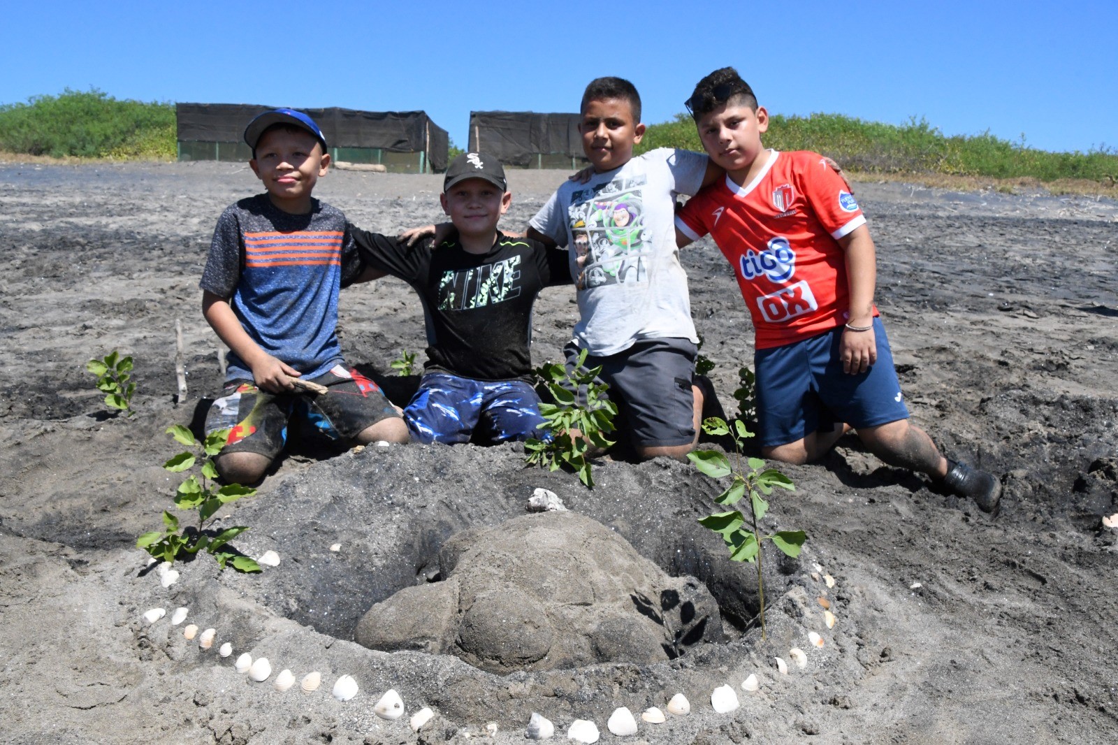 Impulsan educación ambiental para protección de la madre tierra