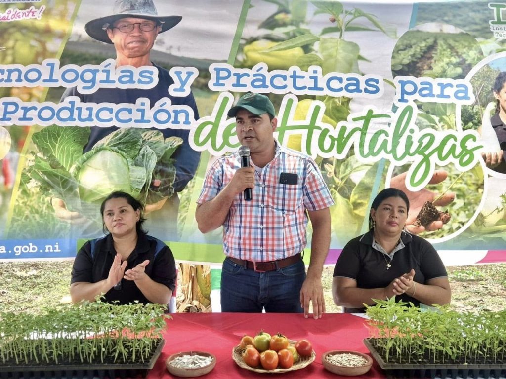 Presentan avances en fertilización orgánica
