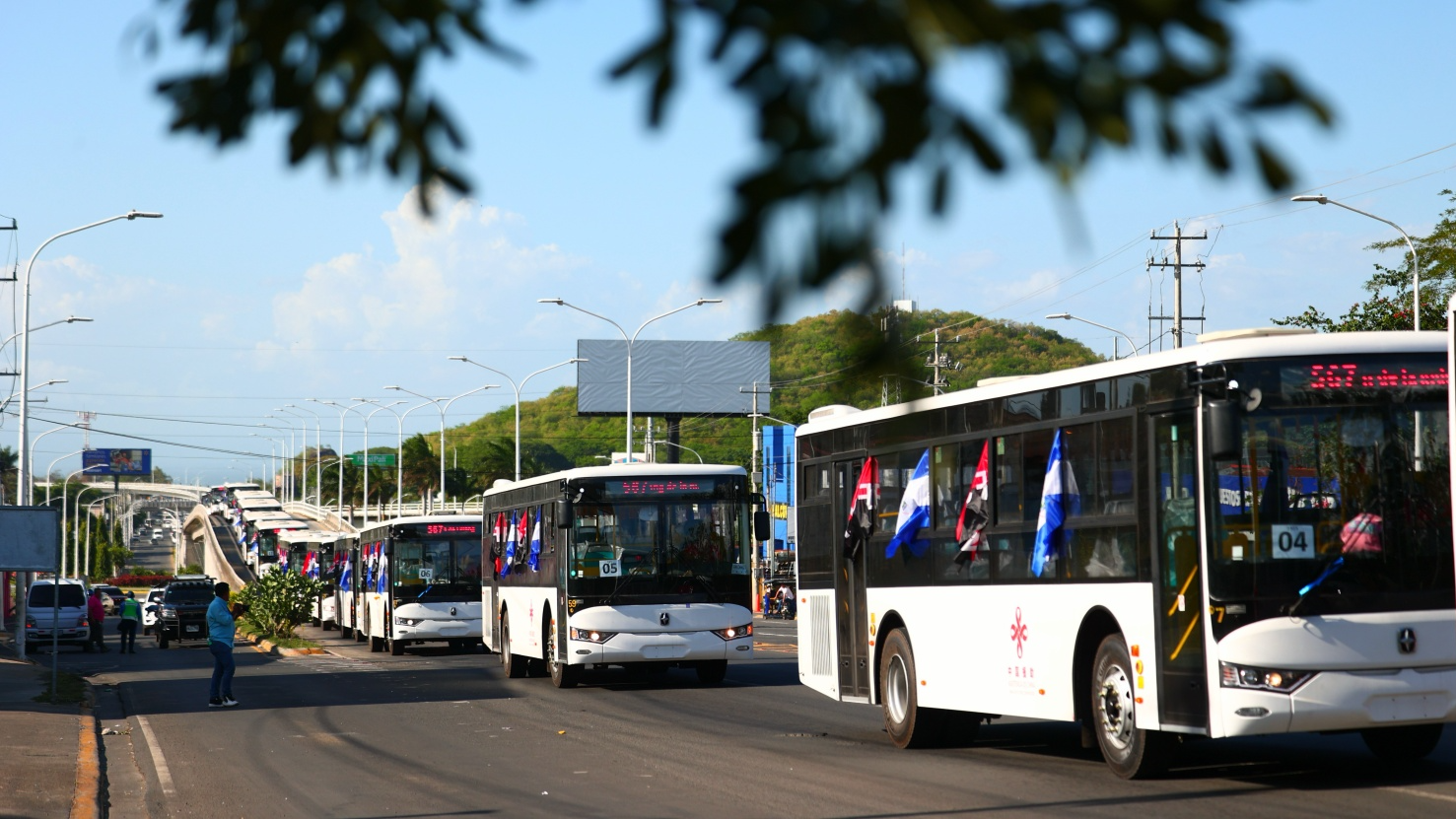 Llegan a Managua 100 nuevos buses chinos