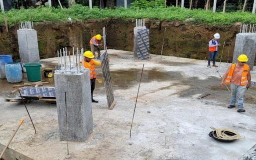 Avanza construcción de sistema de agua potable
