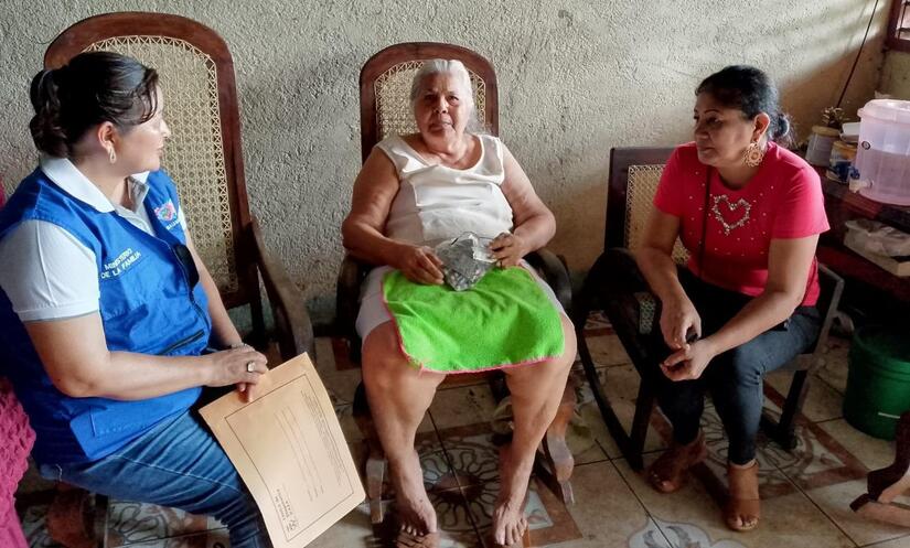 Rinden homenaje a más de 2,800 adultos mayores