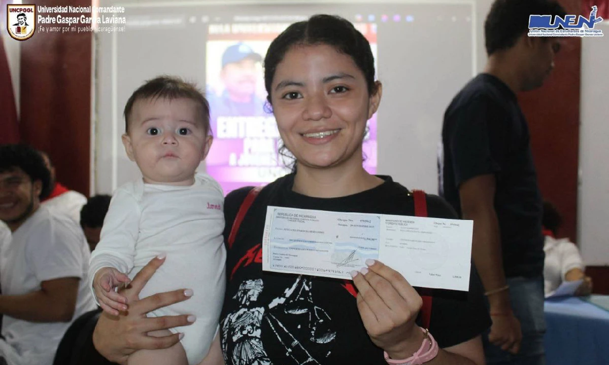 Universidades públicas entregarán becas