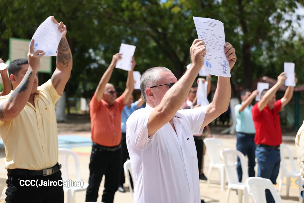 Decenas de personas que estuvieron en el Sistema Penitenciario regresan a sus hogares